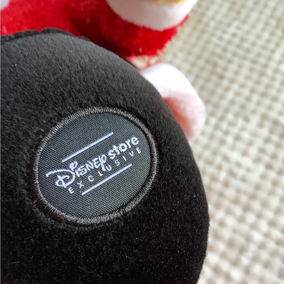 Disney Store Exclusive Winnie the Pooh as Santa Plush Stuffed Animal Toy - Picture 12 of 13